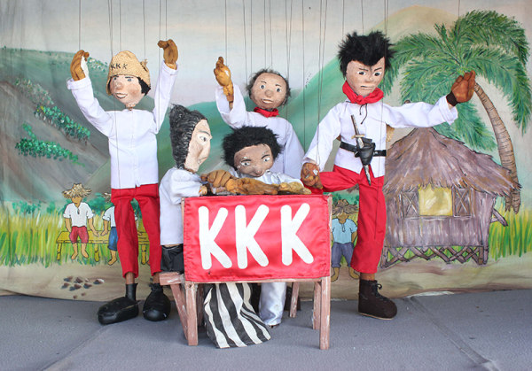 tali-galaw-marionette-group-4